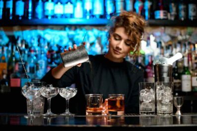 a guide to becoming a more successful bartender